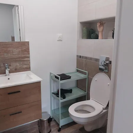 Dans Ancienne Corps De Ferme C Apartment *